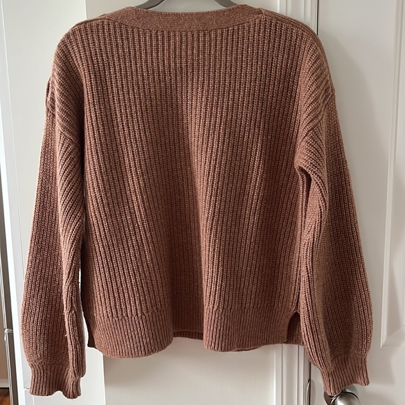 Madewell Boatneck Button-Shoulder Sweater in size Medium - Picture 2 of 9